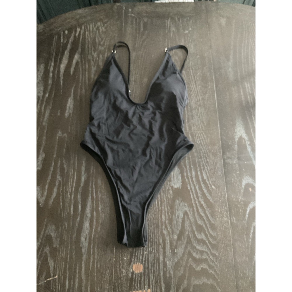 Swim suit‎